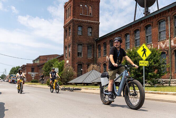 2-Hour Guided E-Bicycle Sightseeing Tour of Nashville - Bicentennial State Park and The Gulch: the city changes while you’re moving