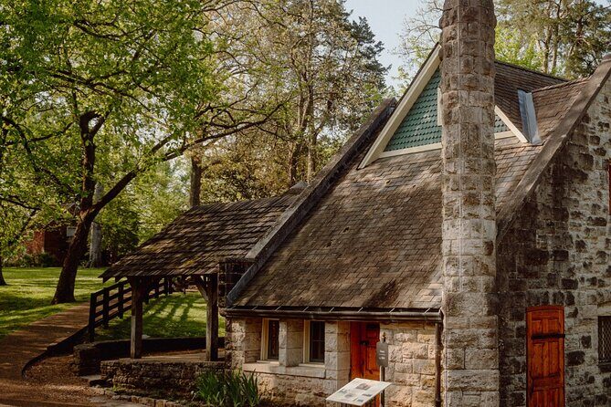 Battle at Belle Meade Civil War Tour & Complimentary Wine Tasting - A 45-minute walk that ties Belle Meade to the Battle of Nashville
