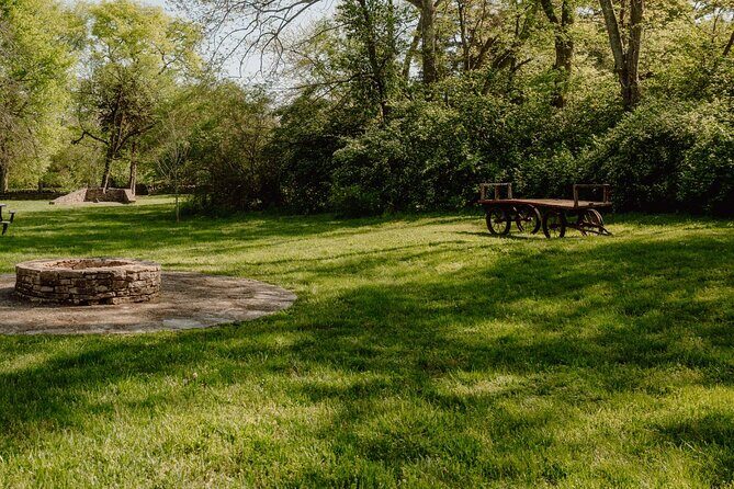 Battle at Belle Meade Civil War Tour & Complimentary Wine Tasting - Complimentary wine tasting after the tour (21+)