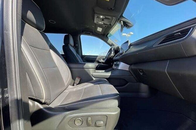 Best Nashville limo service and airport Transportation- Departure - Vehicle Choice for Real Groups (Not Just a Photo Op)