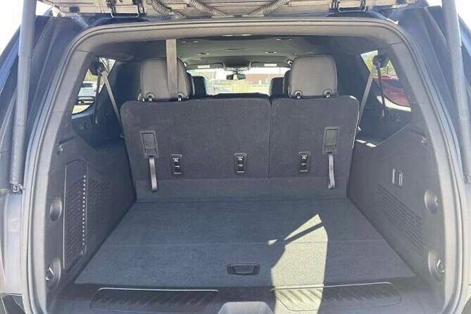 Best Nashville limo service and airport Transportation- Departure - Who Should Book This for an Airport Departure