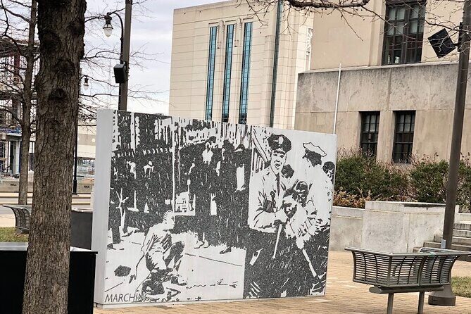 Civil Rights Walking Tour of Nashville - Davidson County Courthouse: When Civic Power Comes Into Focus