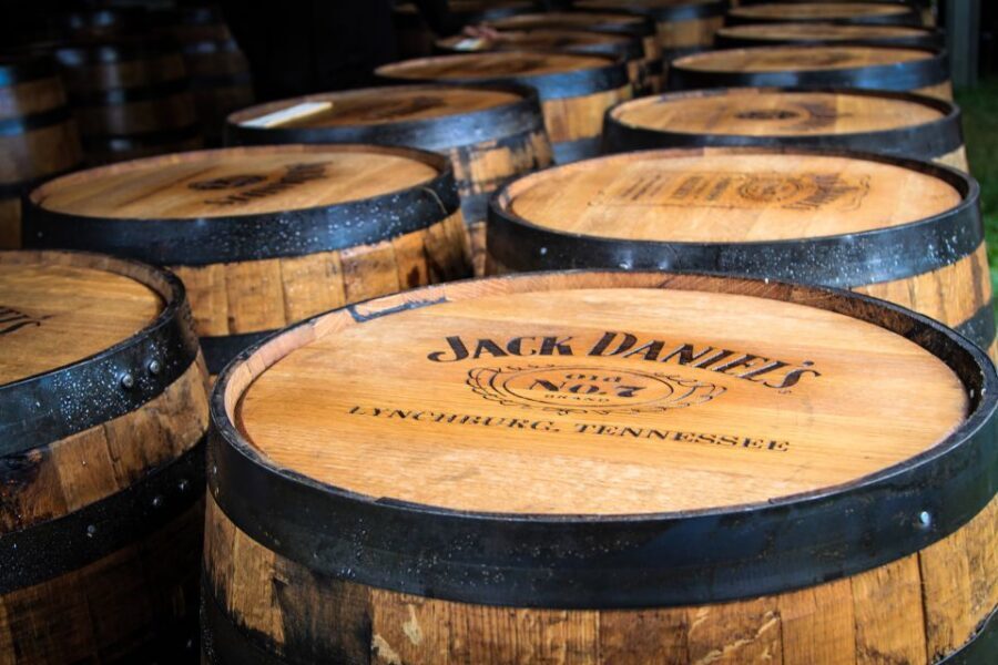 From Nashville: Lynchburg Jack Daniel's Distillery Tour - Lynchburg square: shops, lunch choices, and quick picture time