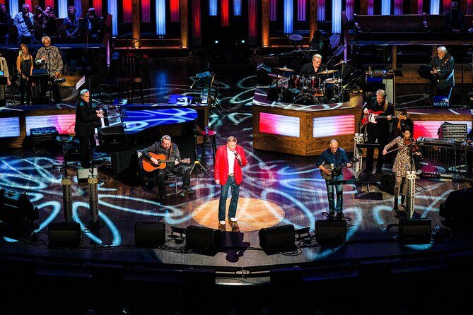Grand Ole Opry VIP Experience: Admission with Lounge Access and Artist Visit - Who should book this VIP Circle Room experience?