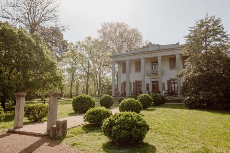 Nashville: Belle Meade Historic Mansion Tour - Food and shopping: how to make it more than a tour ticket