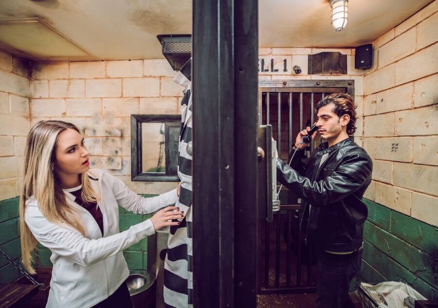 Nashville Downtown: Escape Room Adventure - How guides help you without taking over