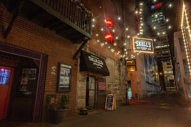 Nashville Ghosts: Adults-Only Boos and Booze Haunted Pub Crawl - Stop 3: Tootsies Orchid Lounge and the Civil War record-shop tale