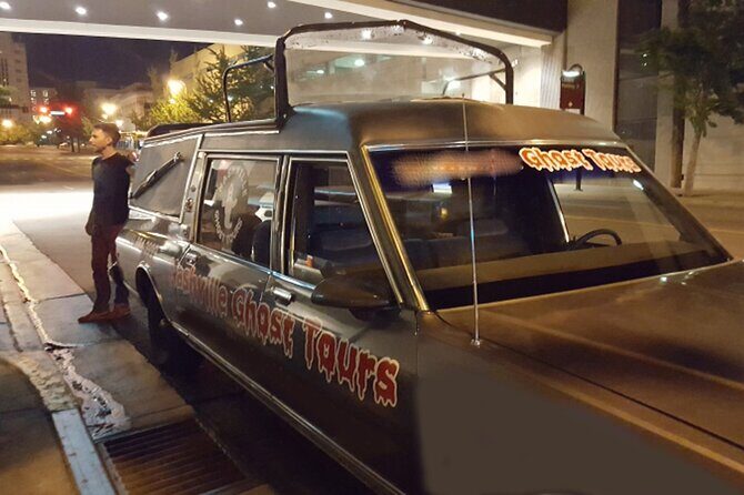 Nashville Haunted Hearse Ghost Tour 1 Hour Shared - 1017 16th Ave S and the Murder on Music Row Site