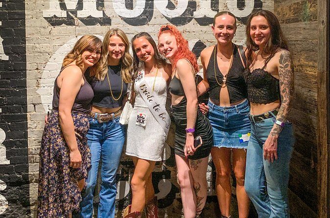 Nashville Live Music Bar Crawl with Local Venues & Drink Specials - Legends Corner: Mural Photo-Op Meets Real Dance-Floor Country