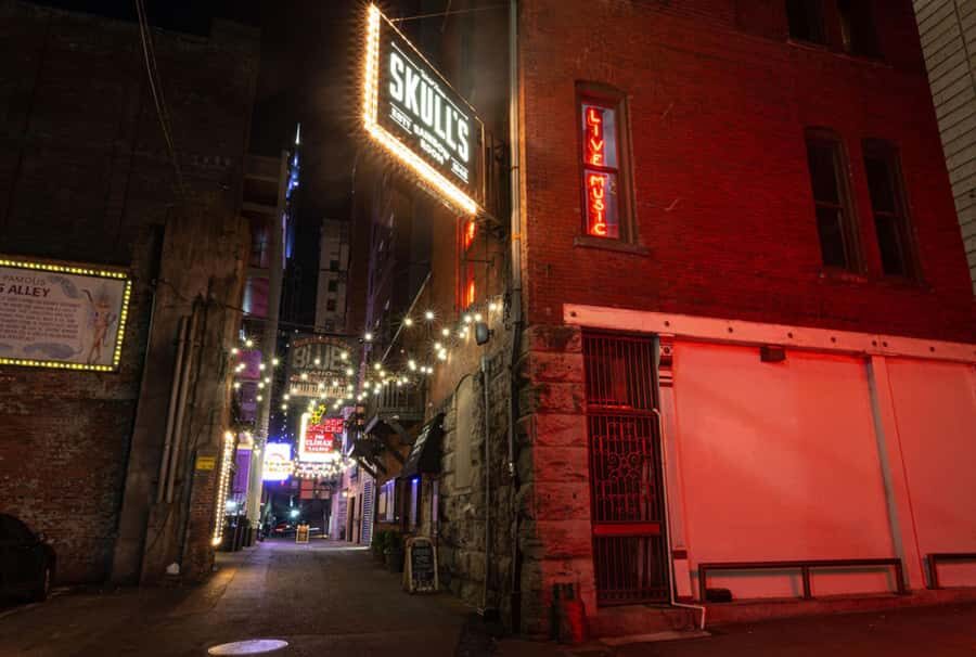 Nashville: Music City Ghosts & Hauntings Guided Walking Tour - Key Points Before You Go