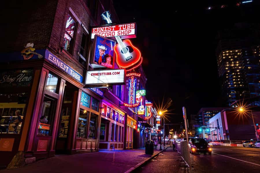 Nashville: Music City Ghosts & Hauntings Guided Walking Tour - Start Smart: Skull’s Rainbow Room and Printer’s Alley