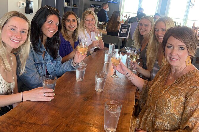 Nashville Shopping Tour with Wine, Cocktails and Snacks - Why the Nashville Gulch route works so well