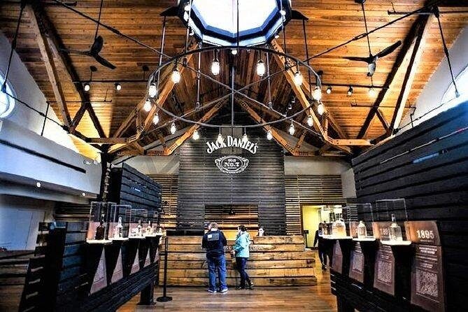 Nashville to Jack Daniel's Distillery Bus Tour + Whiskey Tastings - Why This Nashville to Jack Daniel’s Tour Works So Well