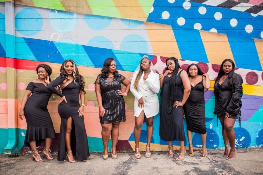 Nashville: Walking Tour and Photoshoot in The Gulch - Insider tips you’ll actually use for eating, shopping, and party plans