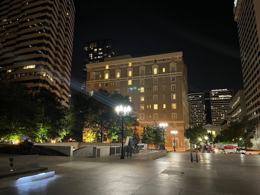 Nashville's Dark Secrets: Murder and True Crime Ghost Tour - Rules that affect your night (and what to pack)