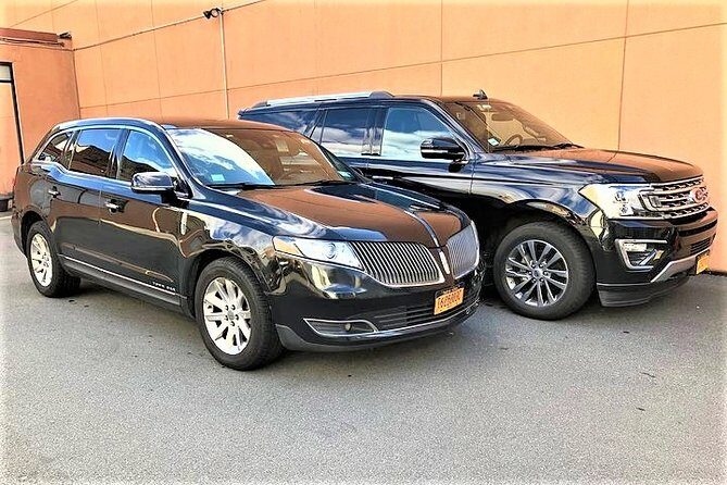 Private Departure Transfer from Downtown Nashville to Nashville Airport (BNA) - Sedan vs SUV: who fits and what to pack