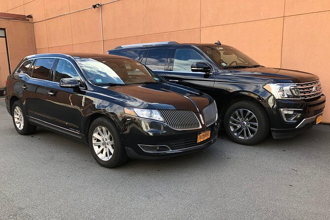 Private Departure Transfer from Downtown Nashville to Nashville Airport (BNA) - Arrival at BNA: dropping you off where it helps